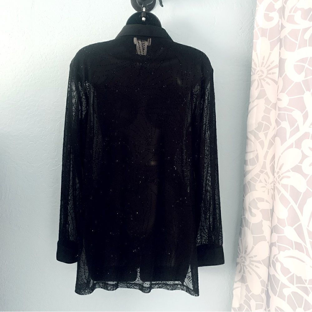Chic Black Sheer Women's Blouse - Picture 8 of 11